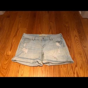 Boyfriend jean shorts
